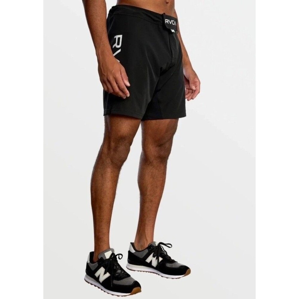 RVCA Fight Scrapper 17 Men’s Boardshorts Sz 36 Black 7”Inseam 4-Way Stretch NWT